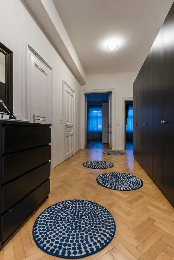 Milly'S Apartment Wenen 0*,  Oostenrijk