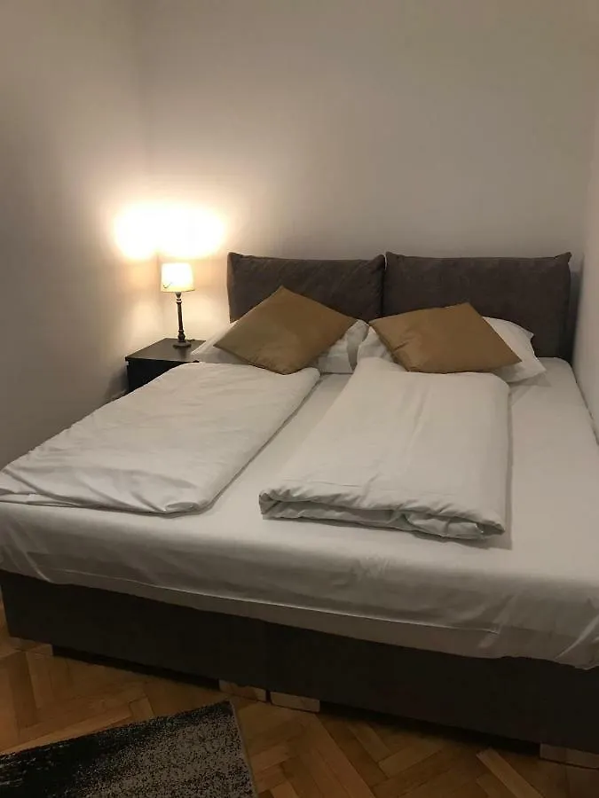 Milly'S Apartment Wenen