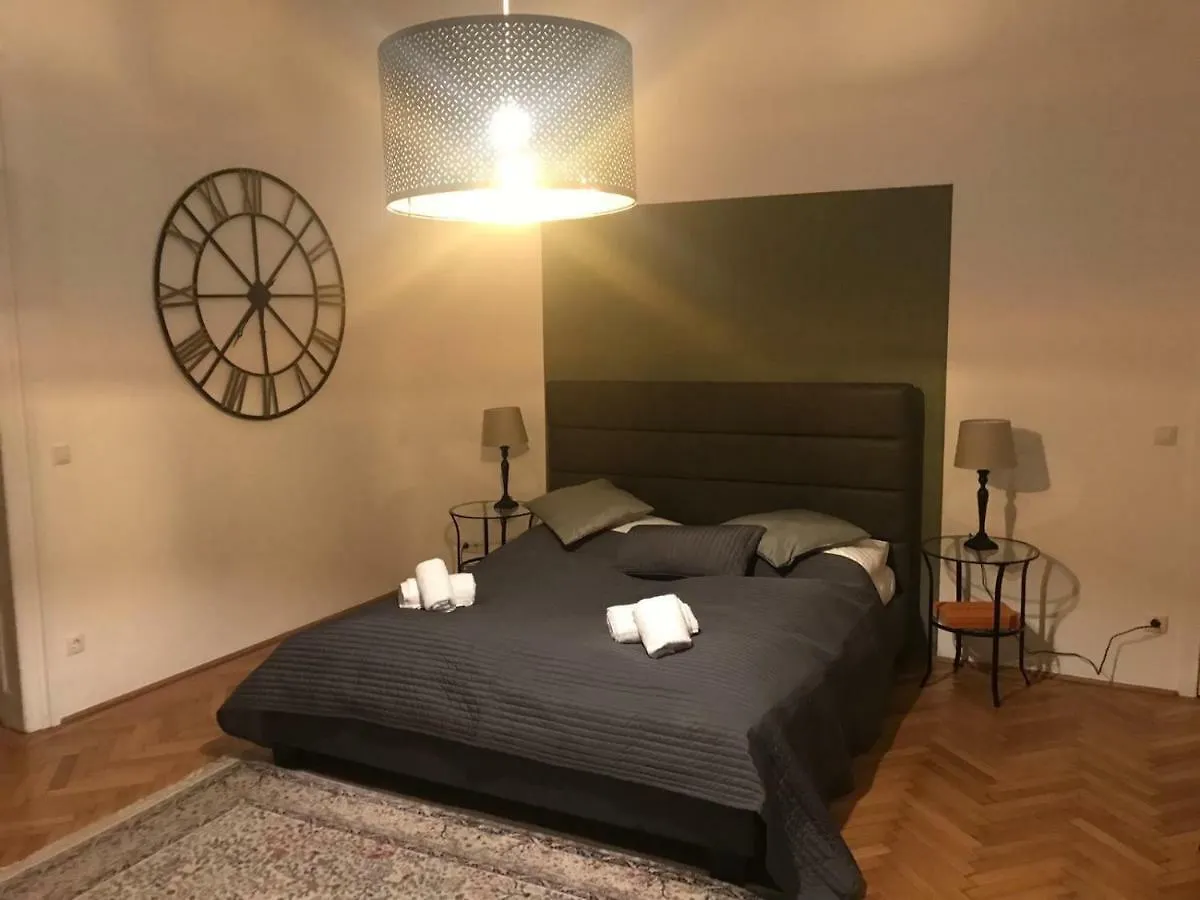 Milly'S Apartment Bécs